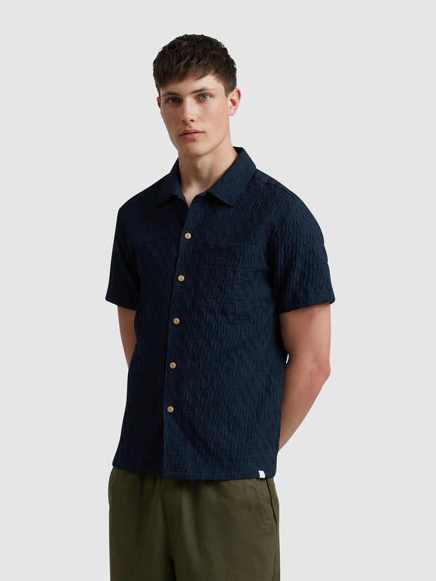 Finn Short Sleeve Textured Shirt In True Navy
