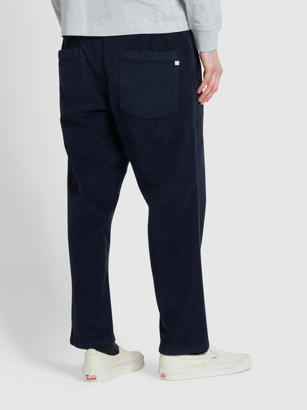 Greenport Tapered Fit Trousers In True Navy