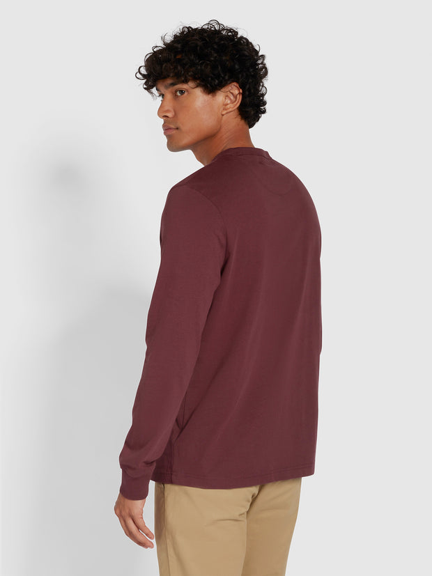 Worthington Schmal geschnittenes, langärmliges T-Shirt aus Bio-Baumwolle in Farah-Rot