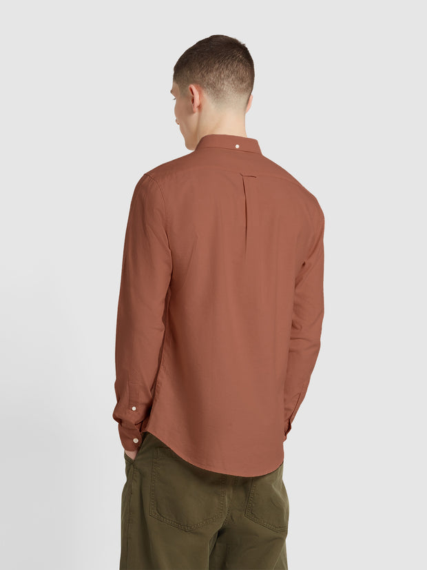 Brewer Slim Fit Organic Cotton Oxford Shirt In Teak