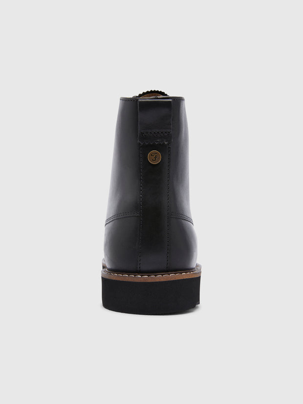 Pantego Boot In Black
