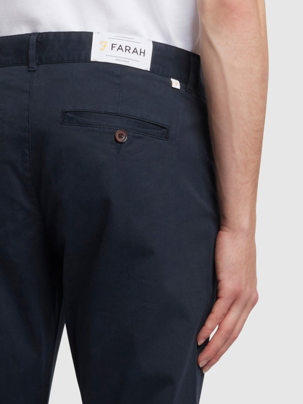 Elm Regular Fit Bio-Baumwoll-Twill-Chinos in True Navy