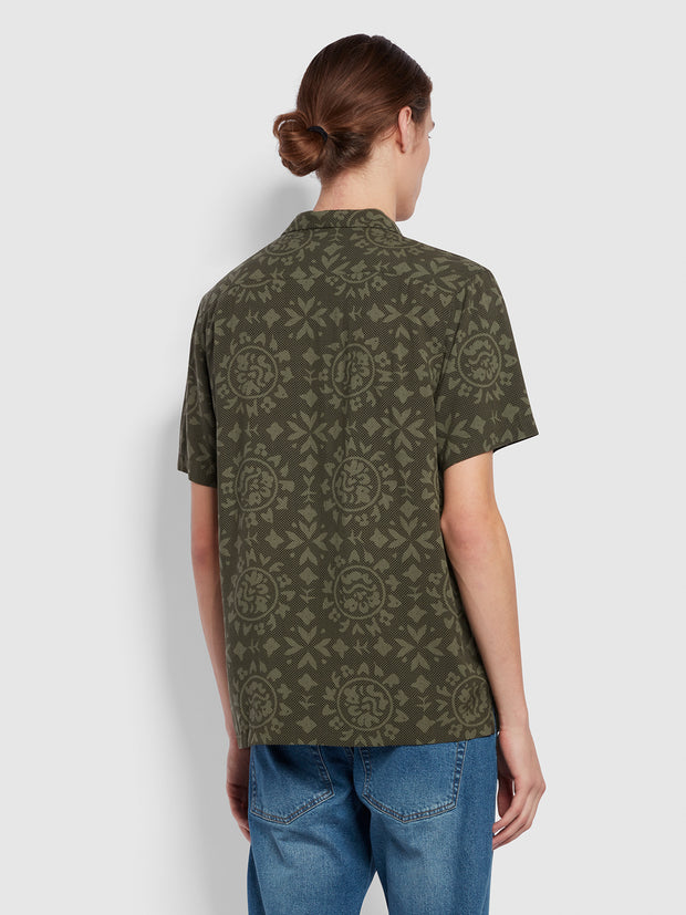 Dana Casual Fit Short Sleeve Revere Surf Print Shirt In Evergreen