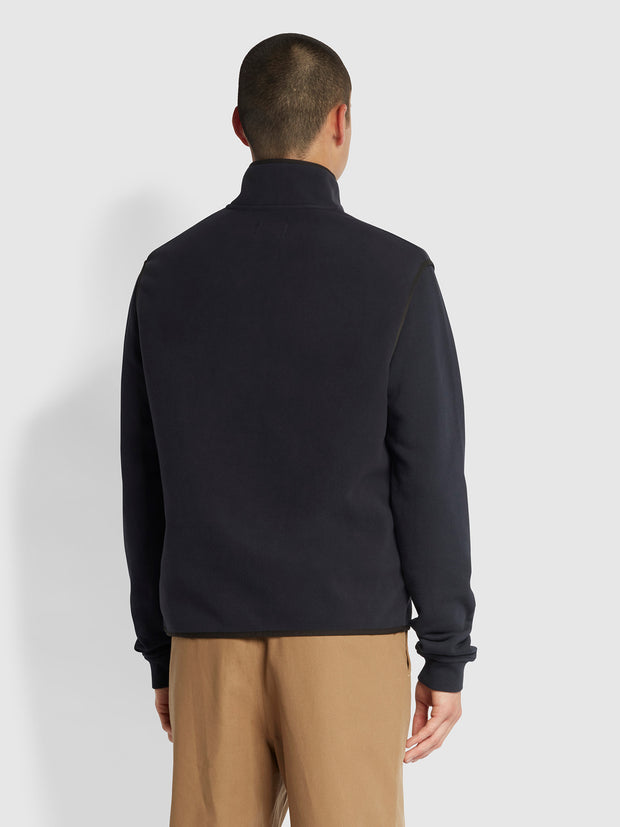Caldwell Weste in True Navy