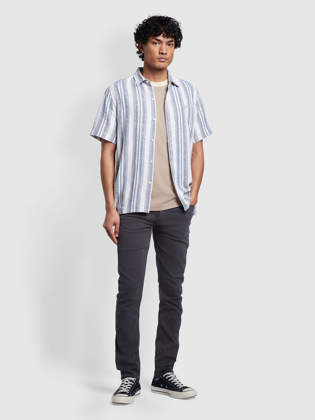 Clive Regular Fit Print T-Shirt In Smoky Brown