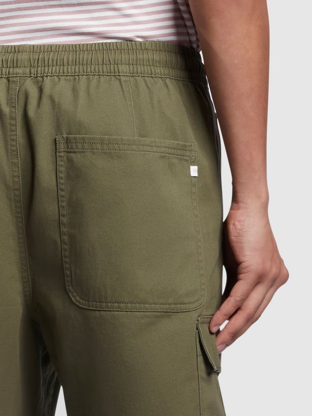 Mayhew Regular Fit Twill Cargo Shorts In Vintage Green